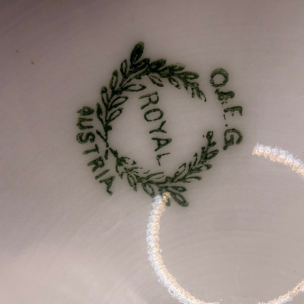 Royal O&EG Hand Painted Floral Serveware Plate 8 7/8 “ Beige Green Jann - Picture 5 of 7